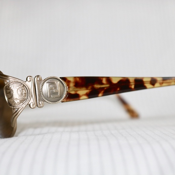 Fendi Vintage *UNISEX* Sunglasses FS 140 135 main image 5